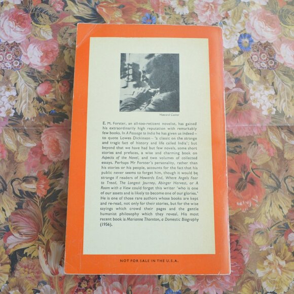 A Passage to India by E.M. Forster Penguin Books - Picture 2 of 4